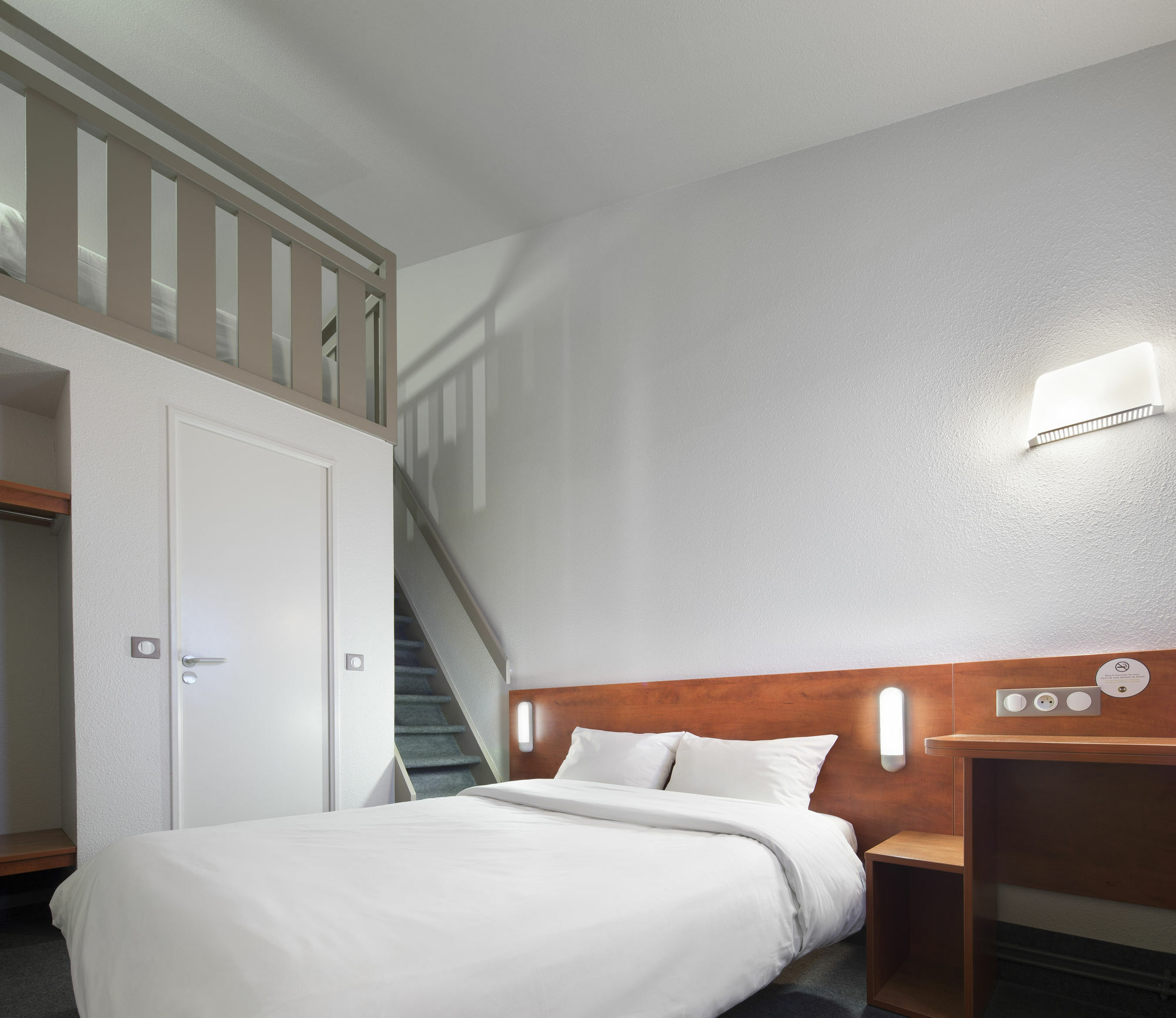 B&B Hotel Angers 1 Beaucouzé Eksteriør bilde