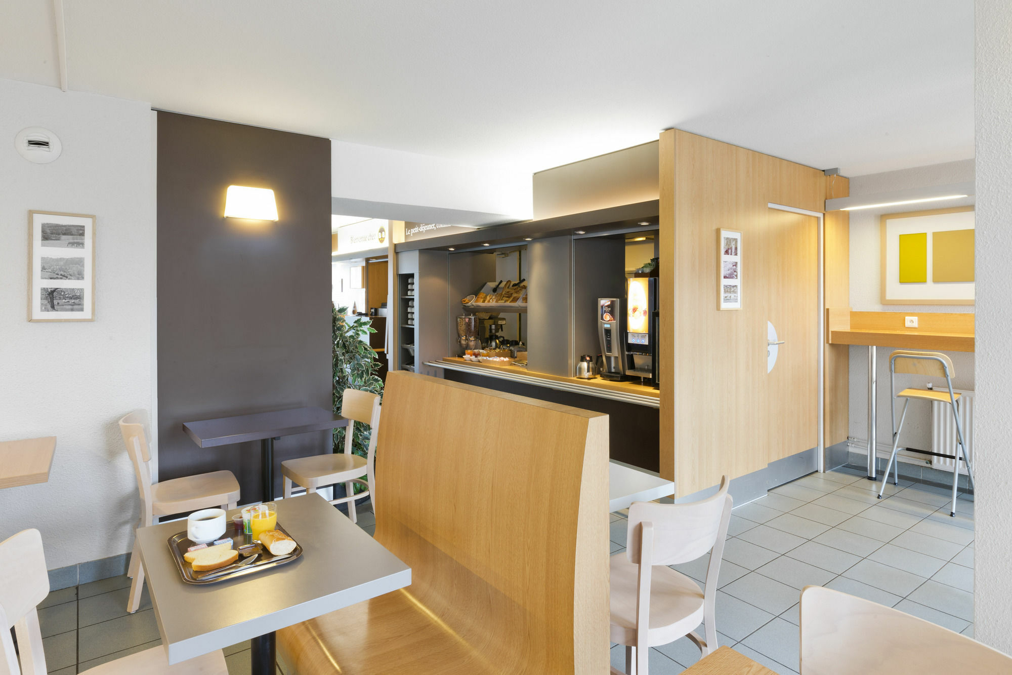 B&B Hotel Angers 1 Beaucouzé Eksteriør bilde